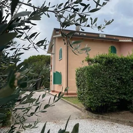 Biancolilla House