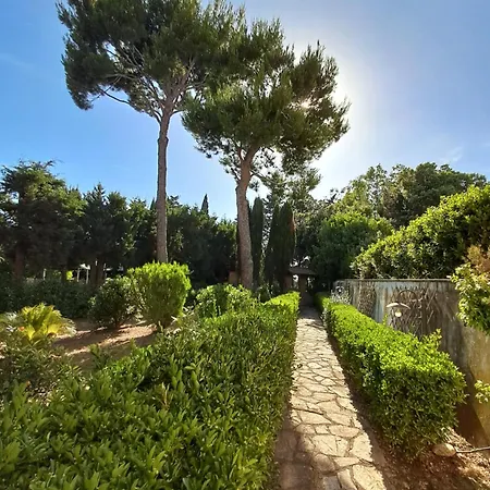 Διαμέρισμα Biancolilla House *