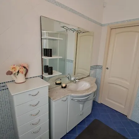 Διαμέρισμα Biancolilla House *